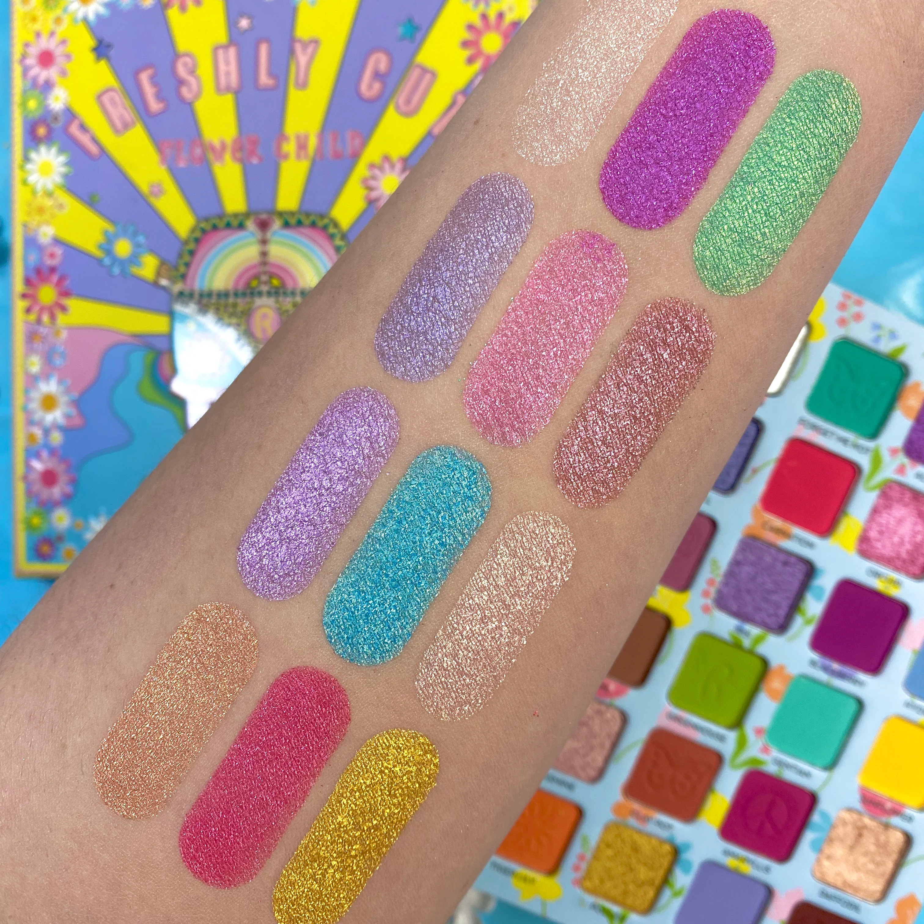 Flower Child 30 Pressed Pigment & Shadows - Freshly Cut - Image 4