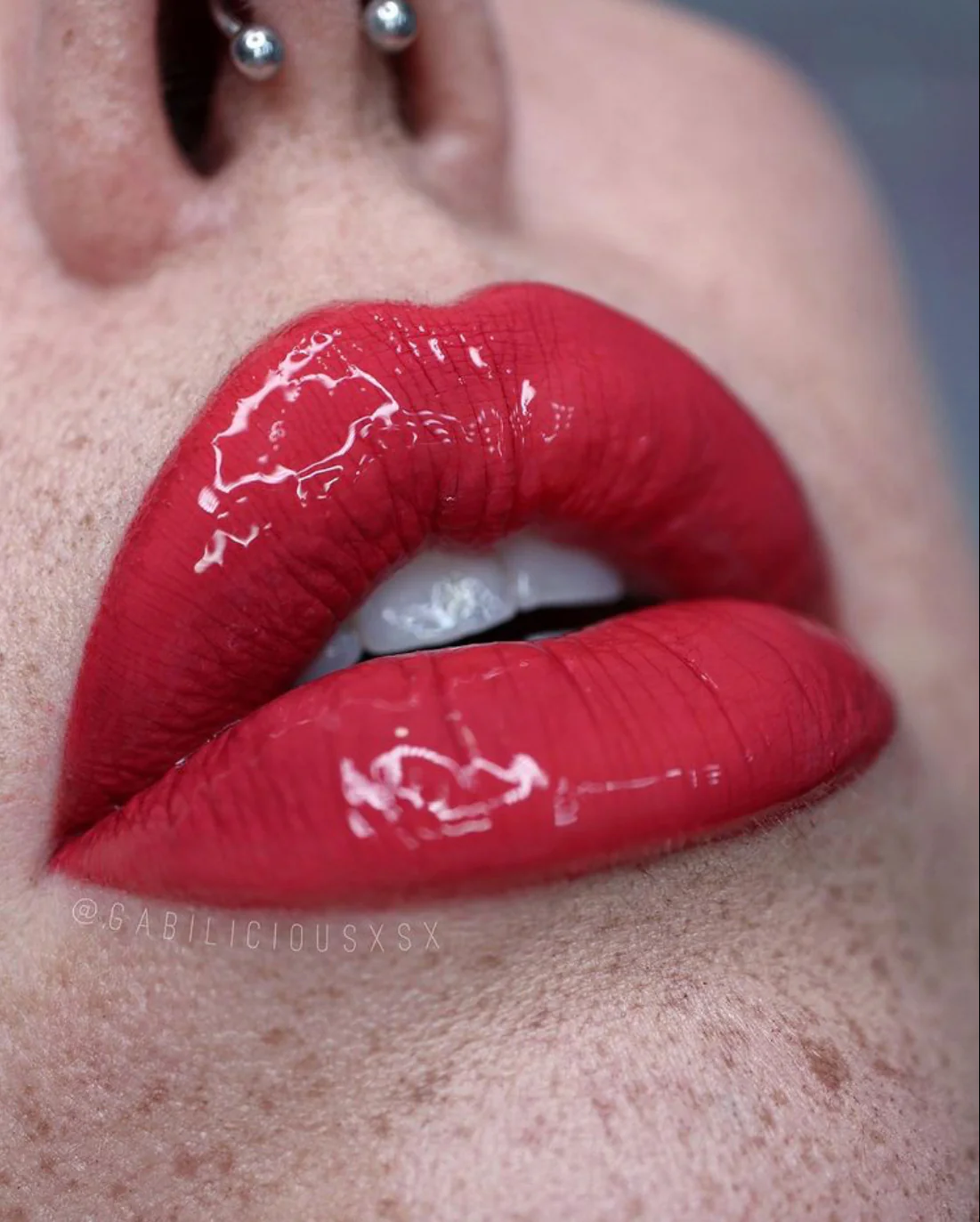 Honey Glazed Shine Lip Color - Image 12