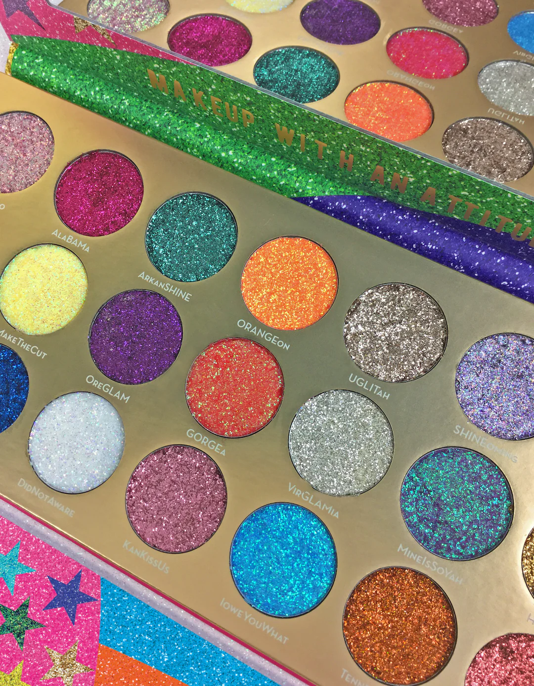 United Shades of Glitter -  21 Pressed Glitter Eyeshadow Palette - Image 5
